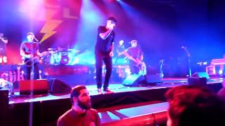 Dropkick Murphy&#39;s - &quot;First Class Loser&quot;, in Paris