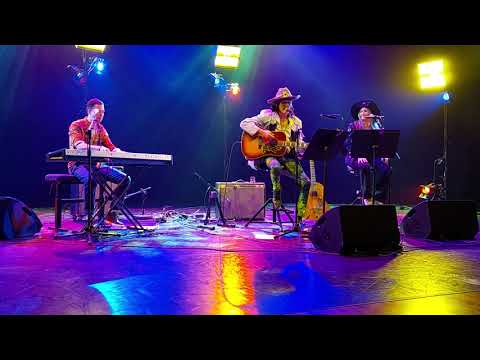Andy McCoy Acoustic Trio - Tragedy (Hanoi Rocks)