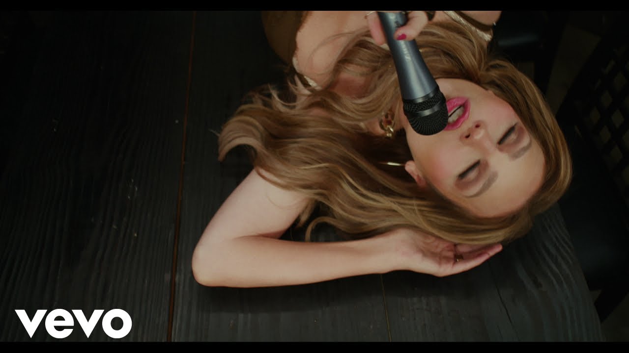Thalia - Cariño Mío (Official Video)