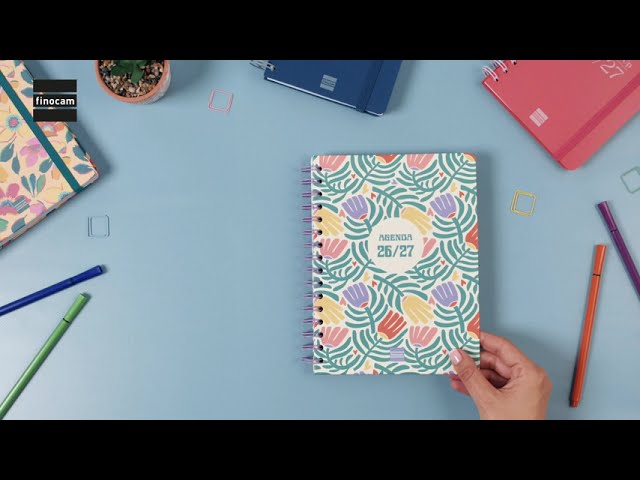 Vídeo relacionado con Finocam Cool Agenda Curso 2026 2027 | 1 Día Página · Septiembre 2026 - Junio 2027 (curso lectivo) + Julio y Agosto resumidos | Azul · Idioma: Español - Agenda escolar - Agenda diaria