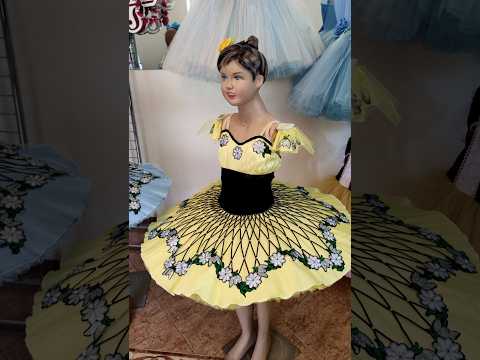 Costum de balet in stil spaniol Păpușa Spărgător De Nuci P 1326 - video 4