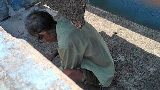 Cerita Kong Aris, Penghuni Kolong Penyangga Pipa Tanah Abang, Pernah Makan Angin sampai Kenyang