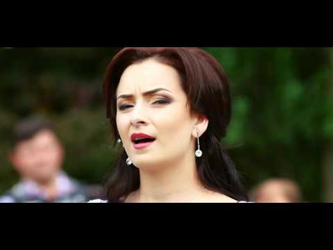 Larisa Sprincean si Orchestra Fluieras condusa de Fratii Stefanet - Trei surioare