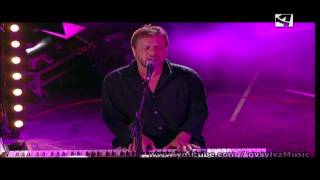 09.- Los Secretos - Algo en la vida (Luna lunera 2008)