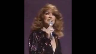 Dottie West - There goes my everything -