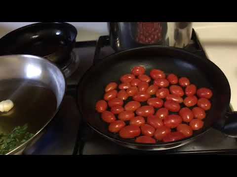 Ricette da sballo penne con melanzane salsiccia e pomodorini ciliegina bruciati