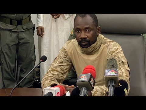 مالي توقف المشاورات بين الجيش والأحزاب قبل بدئها وباريس تحذر من "استفادة الإرهابيين من الوضع"