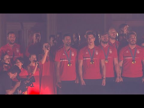 Hor "Čarolija" izvodi himnu Republike Srbije