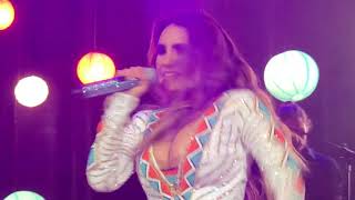 Invencible - Dulce María @ Teatro Metropólitan (ORIGEN)