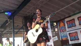 Cassadee Pope singing &quot;Piano&quot; 🎹 at Blarney Island August 14, 2016