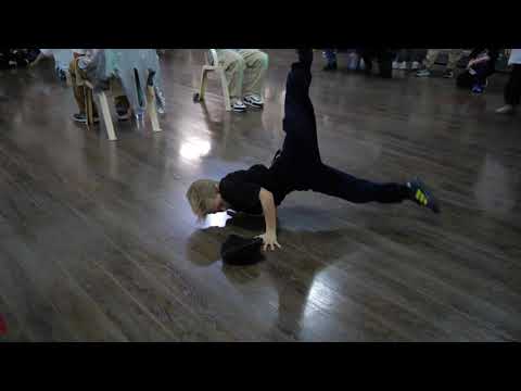 до 9 лет bboy Tw1s vs LilDemon - "ALL OPTION" break dance battle