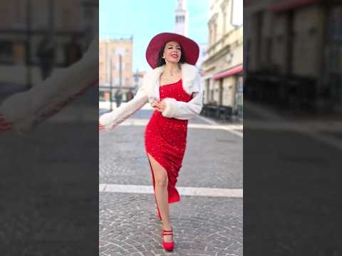 AMMETTILO! 🤣 #humor #nuelle #lol #funny #music #headphones #cuffie #star