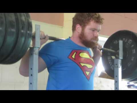 Eoin Squats 240kg/529lbs for 5 reps!!!