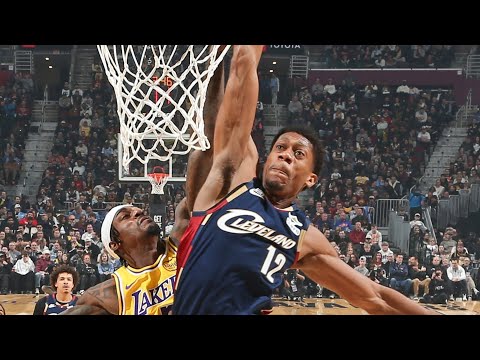 Cavs Hold LeBron 11 Pts! Outscore Lakers By 20 3rd QTR!