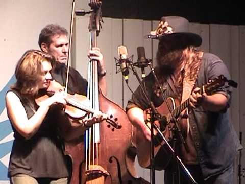 Steeldrivers w/ Chris Stapleton "Midnight Train To Memphis," Grey Fox 2008