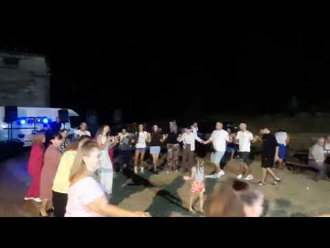 Feste ne Rreja Zeze kendon Angjelina Nikolli Mena