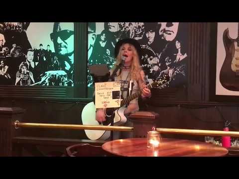 Clare Cunningham - 'Whiskey talks', live at 'The liffey', Stockholm