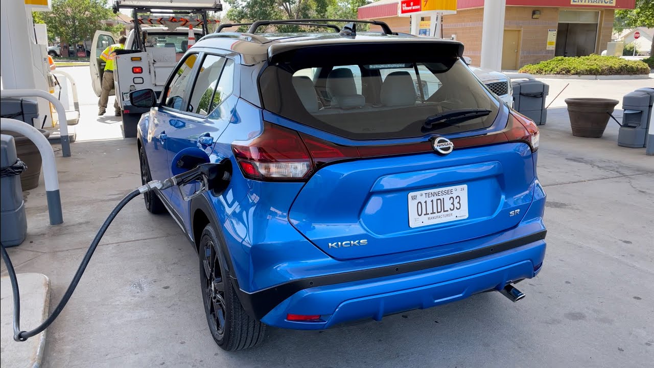 The 2021 Nissan Kicks Takes On Our 70 MPH Highway MPG ...