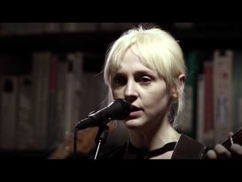 Laura Marling - Full Session @ Paste Studios