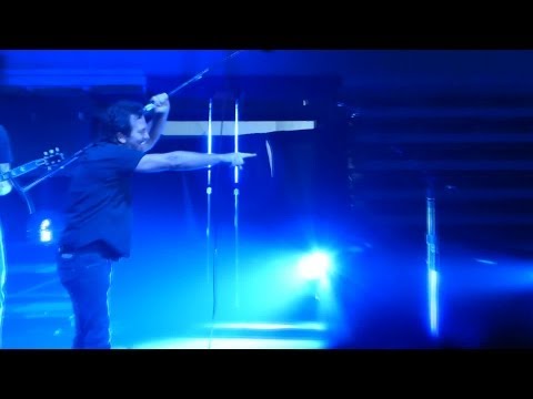 Pearl Jam: Given To Fly [HD] 2013-10-16 - Worcester, MA