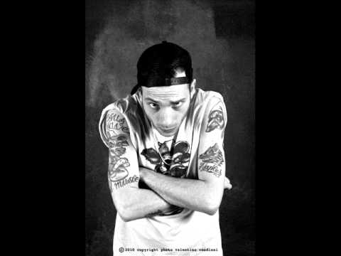 Clementino feat Dj 2p- Kill vips