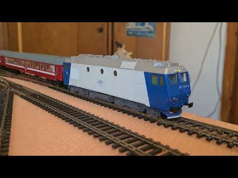 Tren Inter Regio tractat de  Jimmy 65 -1300 -6