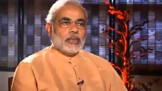 Narendra Modi walking out of Karan Thapar Interview video