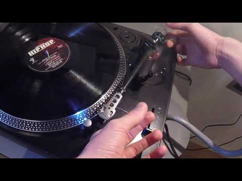 How to BALANCE YOUR TONE ARM with the counterweight | Stanton T62 turntable