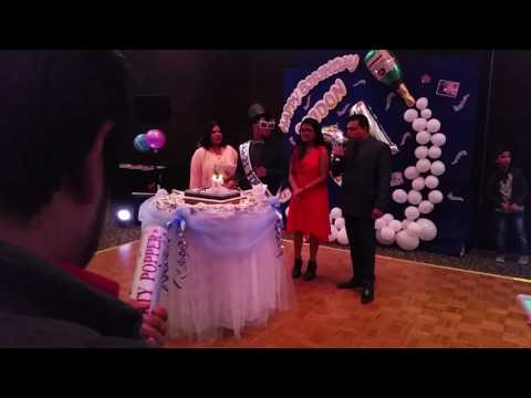 Singing Happy Birthday on an Indian birthday party in 4 languages!
