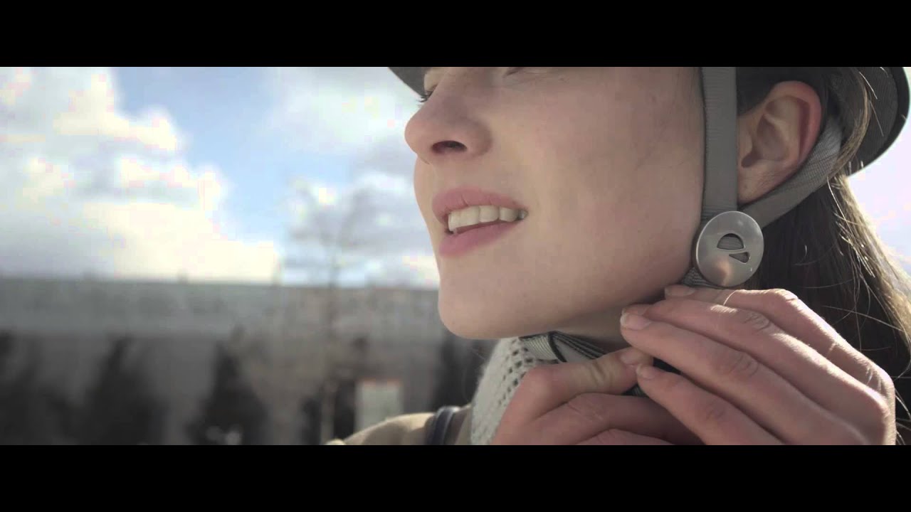 Closca Helmet '17 // KIT // Nordic Gray // White (S) video thumbnail