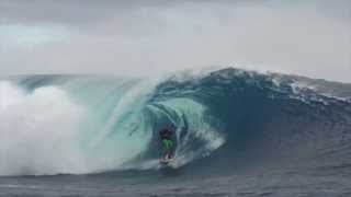 Reo Stevens at Teahupo'o (Cabrinha Kitesurfing)