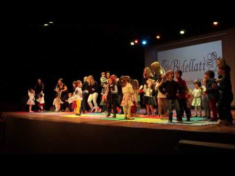 BIDELLATI- C.E.M- "Brincadeira de Mandar" - Musicalização Infantil - 2017