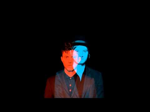 Red Baron & Rumpistol - The World Keeps On Turning