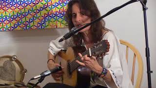 "Al Cautiverio" performed by Rosalia Mowgli (written by Luzmila Carpio)