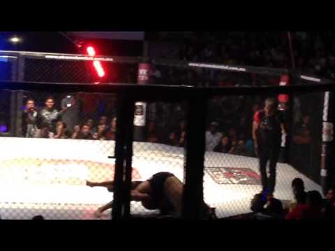 Mario "Samuray" Aguirre VS Hugo "Bone Breaker" Lezama