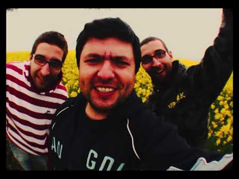 Plastic Bo. - Жълтата кола