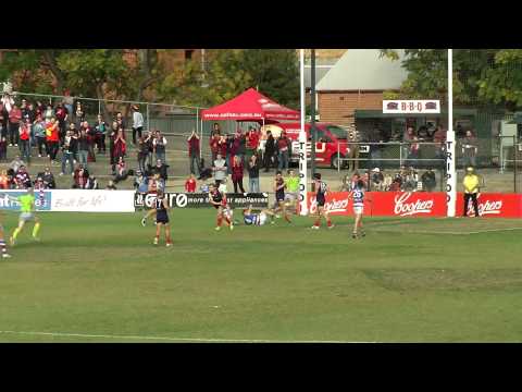 Norwood's Simon Phillips takes a screamer v Central, Rd 12, 2015