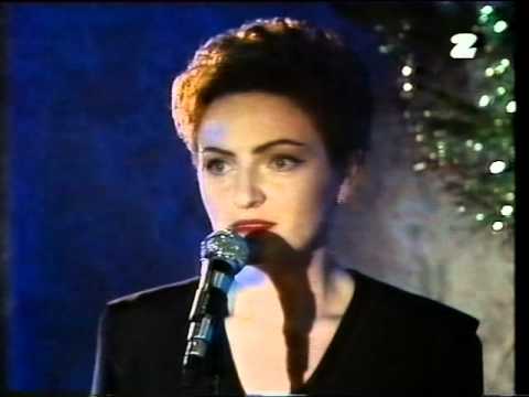 8. Wejdź proszę - Lidia Jazgar z zespołu Galicja - Piwnica pod Baranami