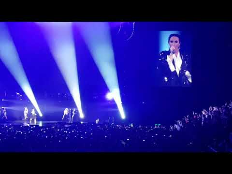 Demi Lovato "Confident" Live in Köln 06.06.2018