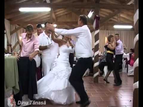 Dinu Tanasa 2011 Florin si Elena Bistrita - Vals.avi