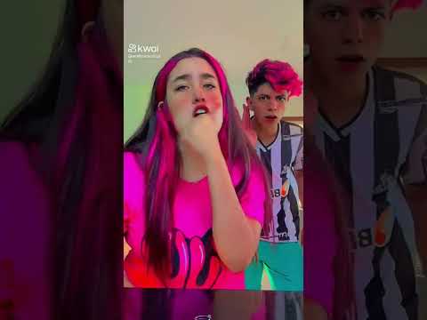 ela tá solteira tá zuando no Twitter provocando enquanto ela tá solteira os amigas