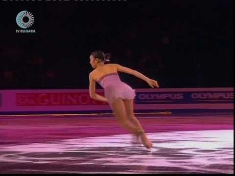 Yuna Kim 2006 GPF Gala  Yu-Na Kim  Reflections (HQ bulgaria tv)