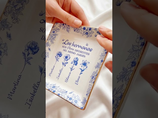 Vídeo relacionado con Plato pequeño de cerámica en forma de hoja para joyería, llaves, anillos, baratijas; regalo para decoración de mesita de noche, mesas, habitaciones (verde cristalino)