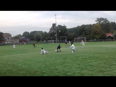 Buiksloot O10 1 vs Zeeburgia O10 1 op 12 september 2015 (1-11)