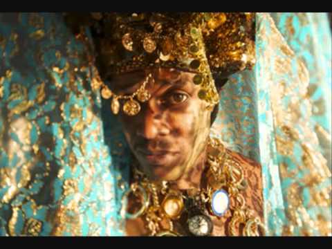 Aquarius Heaven  -  Can't buy love