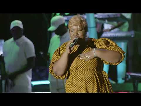 Betty Onanga   Je n'ai que Jésus Live Concert du 31 Décembre 2024   Libreville Gabon