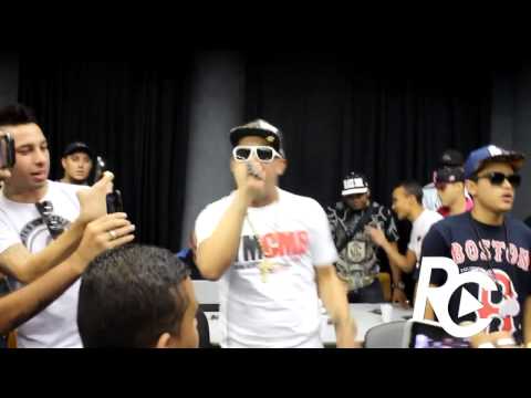 MC Bio G3 , MC Lello ,MC Chaveirinho - Liga do Funk 22/04/2014