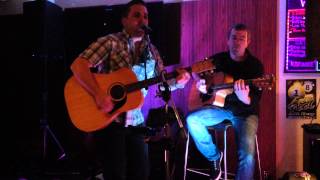 Performing with Darren Scott