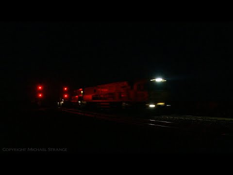 2MA5 Pacific National Freight Train At Night (30/8/2021) - PoathTV Australian Railways