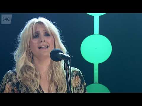 Elin Fflur - Tybed Lle Mae Hi Heno